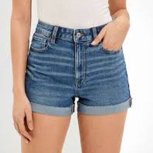 American Eagle Mom Cuffed Denim Jean Shorts